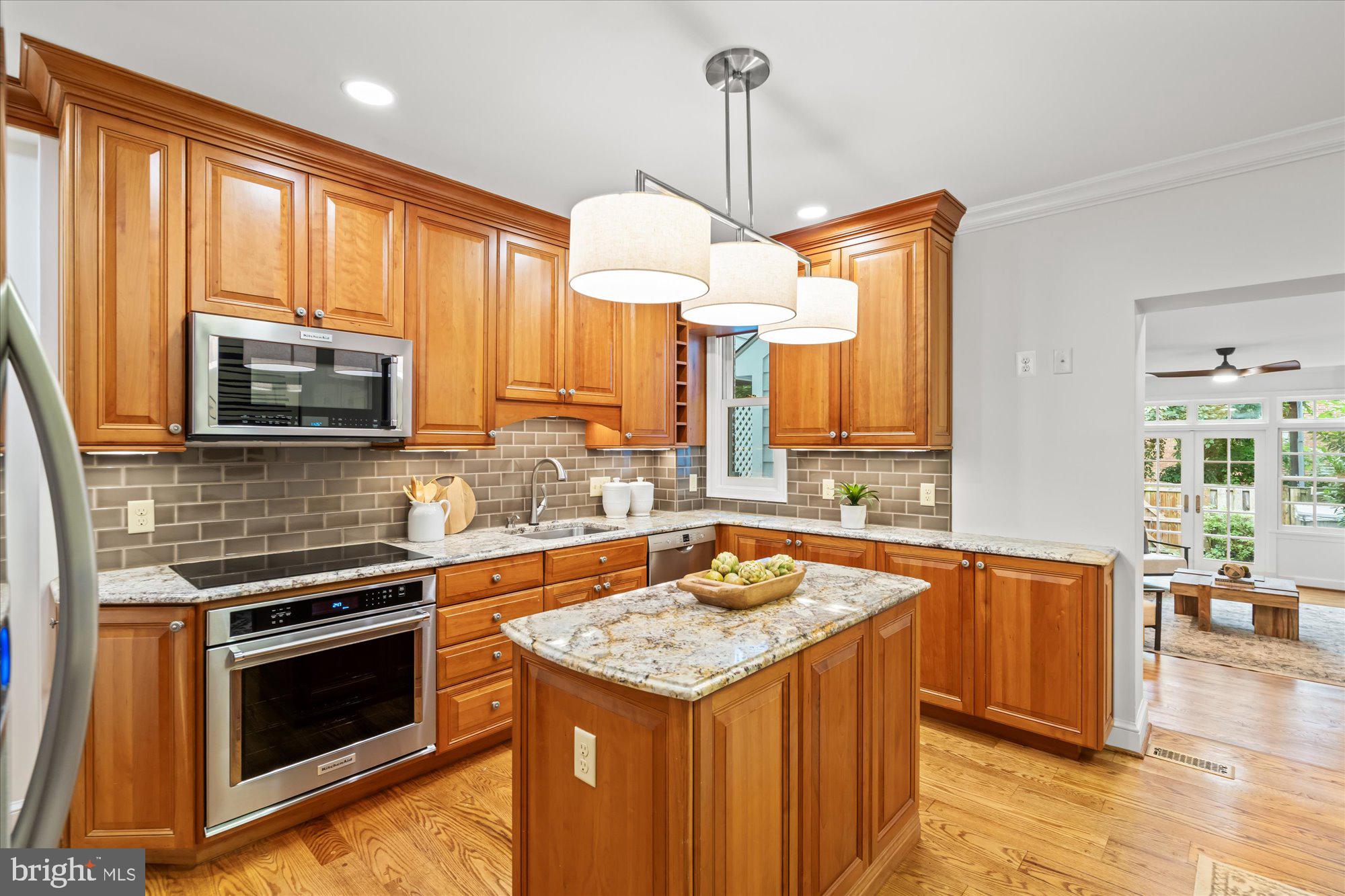 YATES GARDENS - Residential