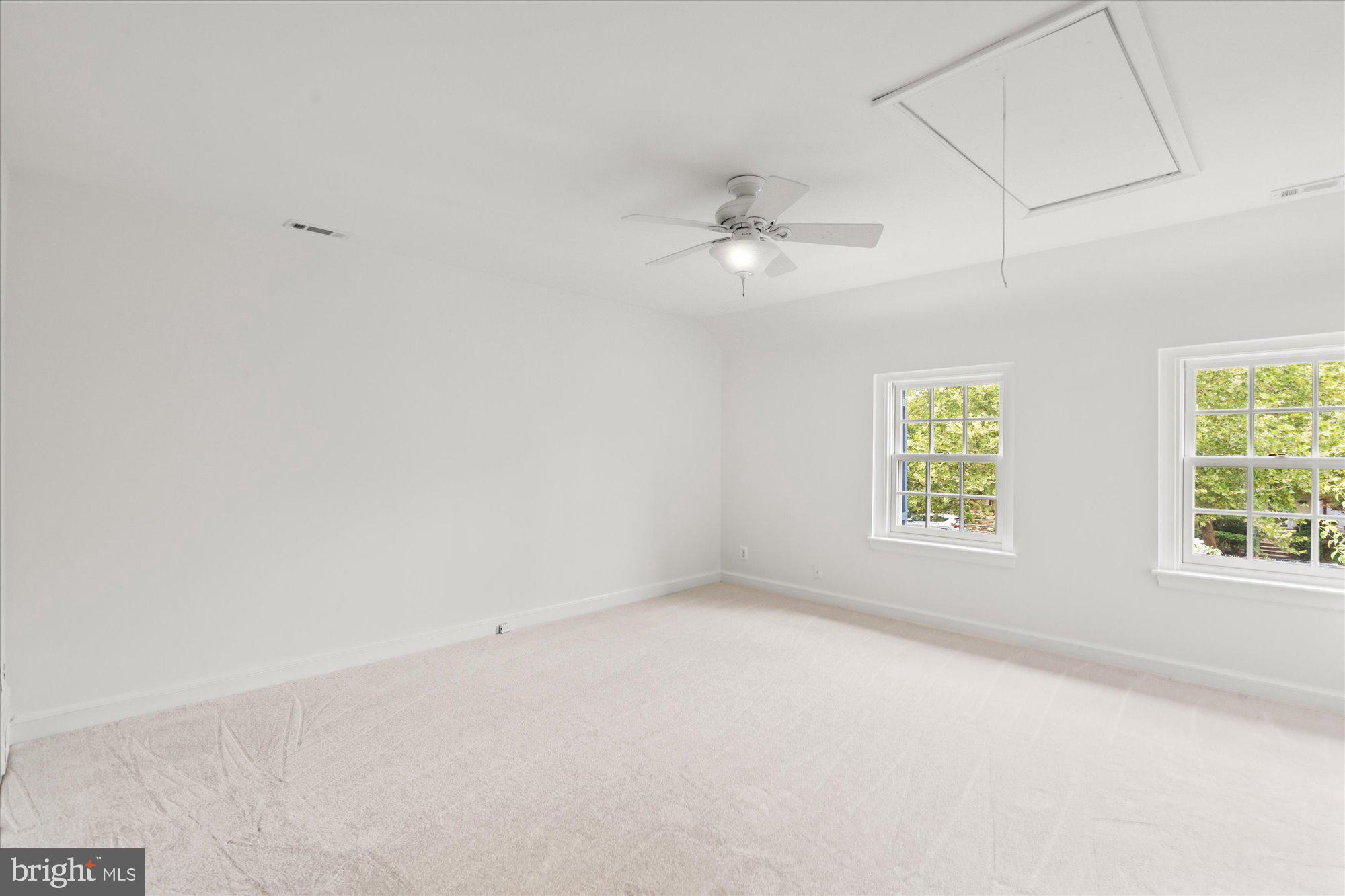 YATES GARDENS - Residential