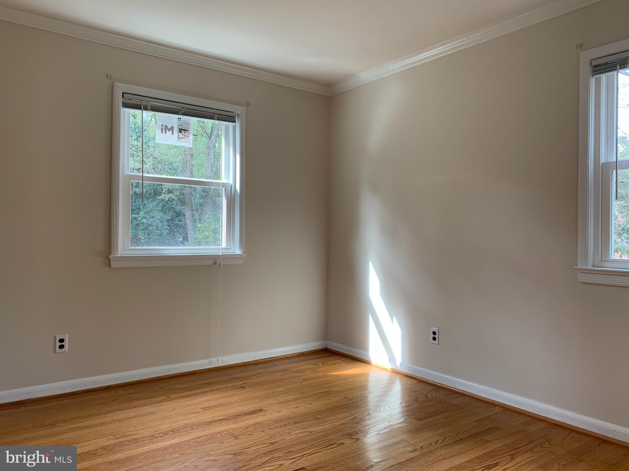 CHESTNUT KNOLLS - Residential Lease