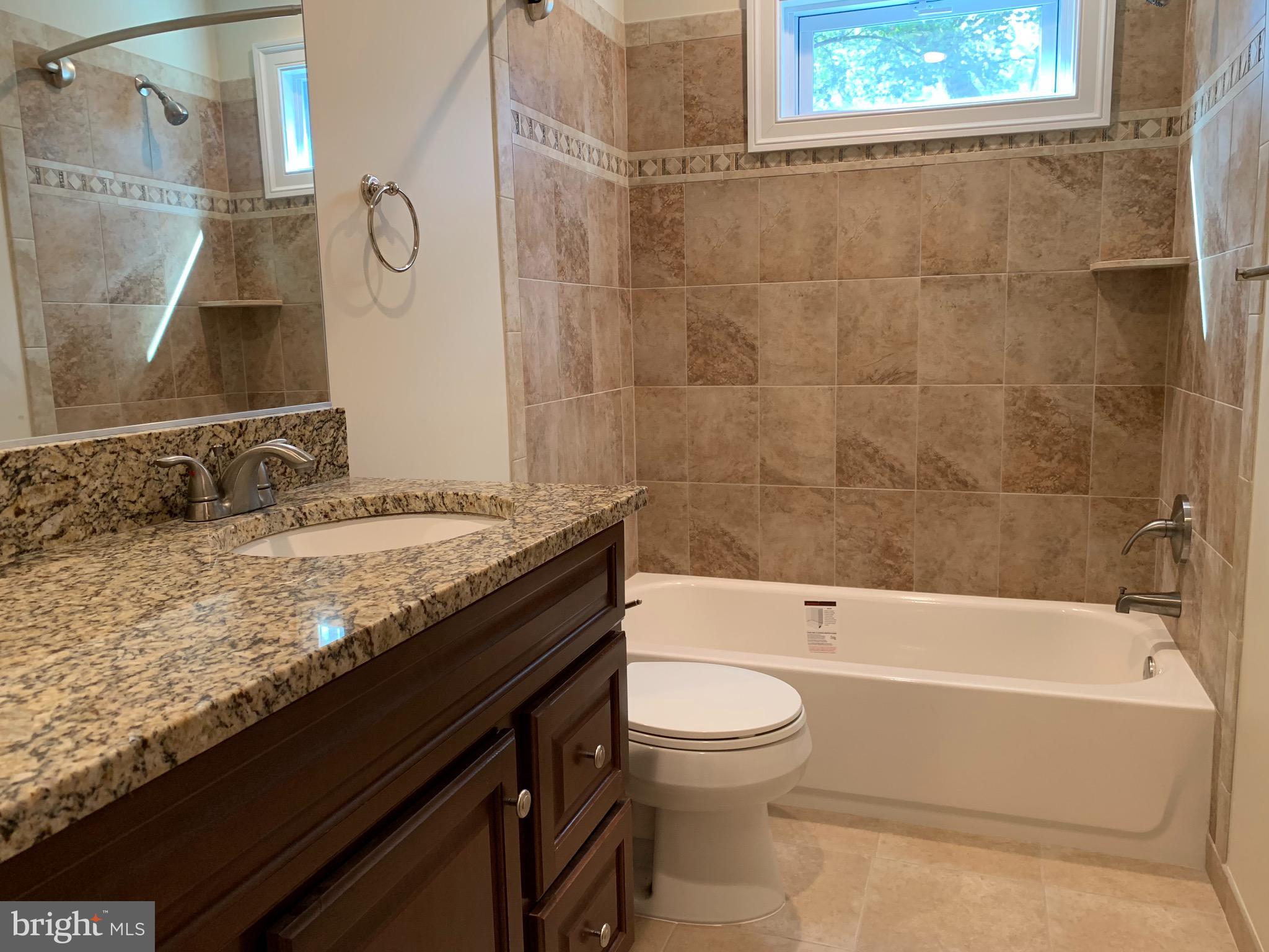 CHESTNUT KNOLLS - Residential Lease