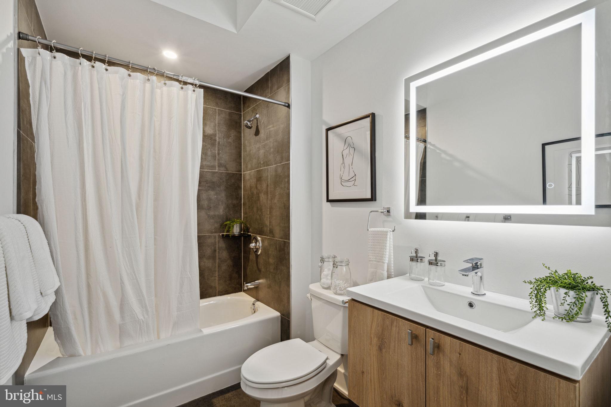 YORKTOWN - Residential Lease