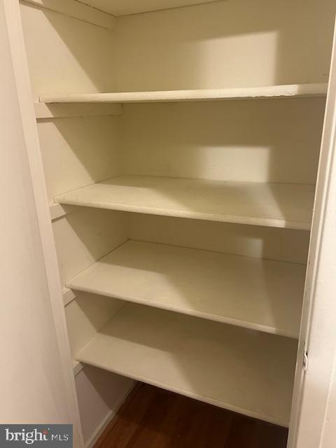 JEFFERSON MEWS - Residential Lease