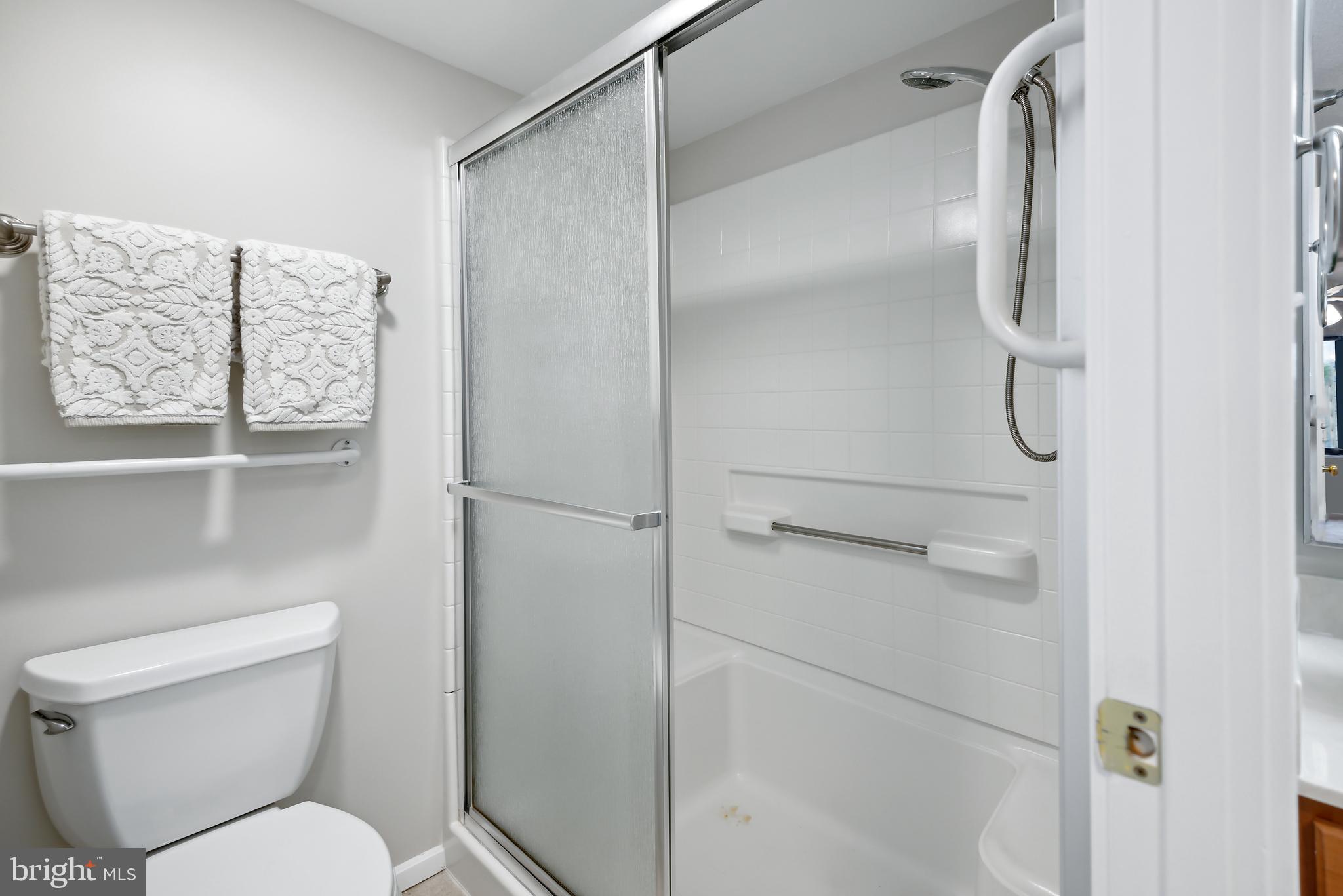 LEISURE WORLD - Residential