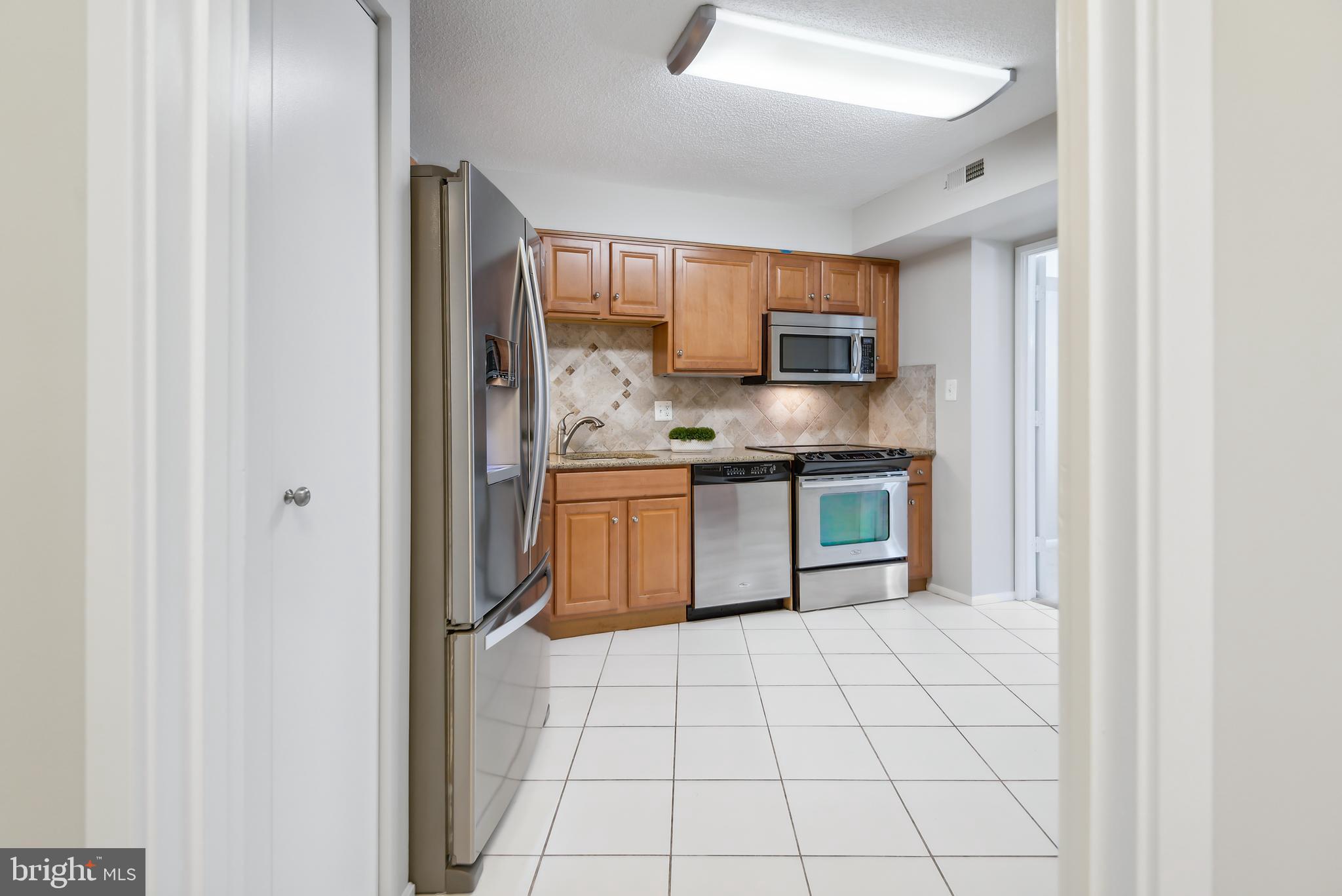 LEISURE WORLD - Residential