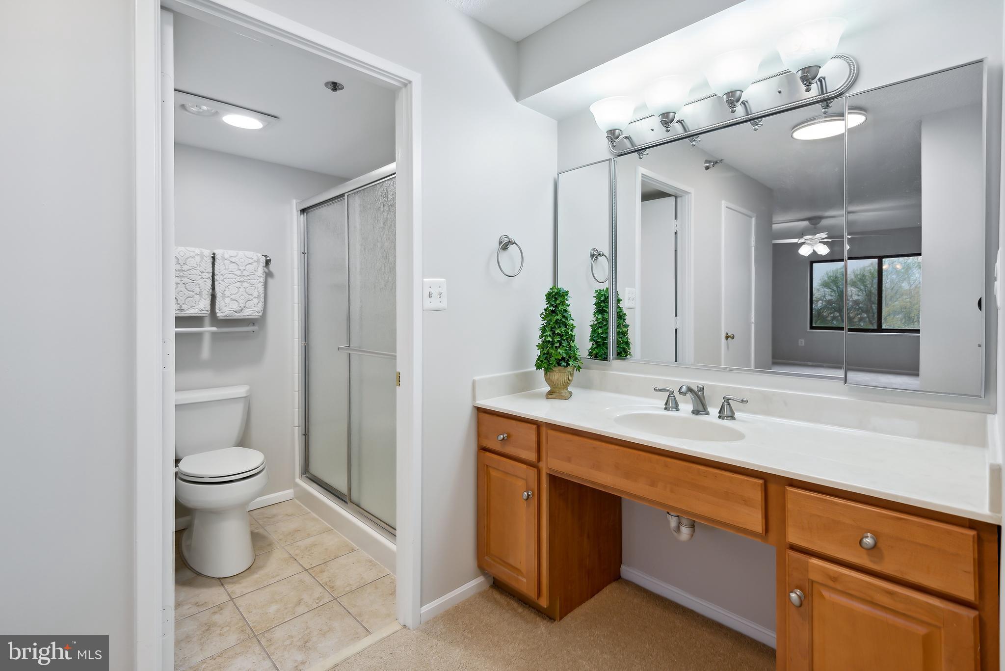 LEISURE WORLD - Residential