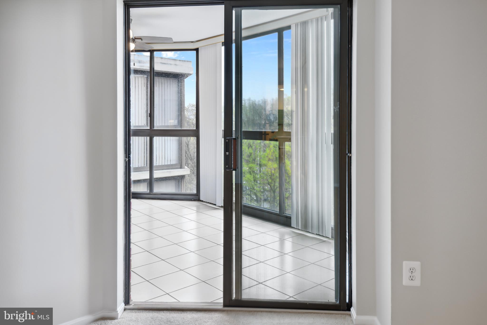 LEISURE WORLD - Residential