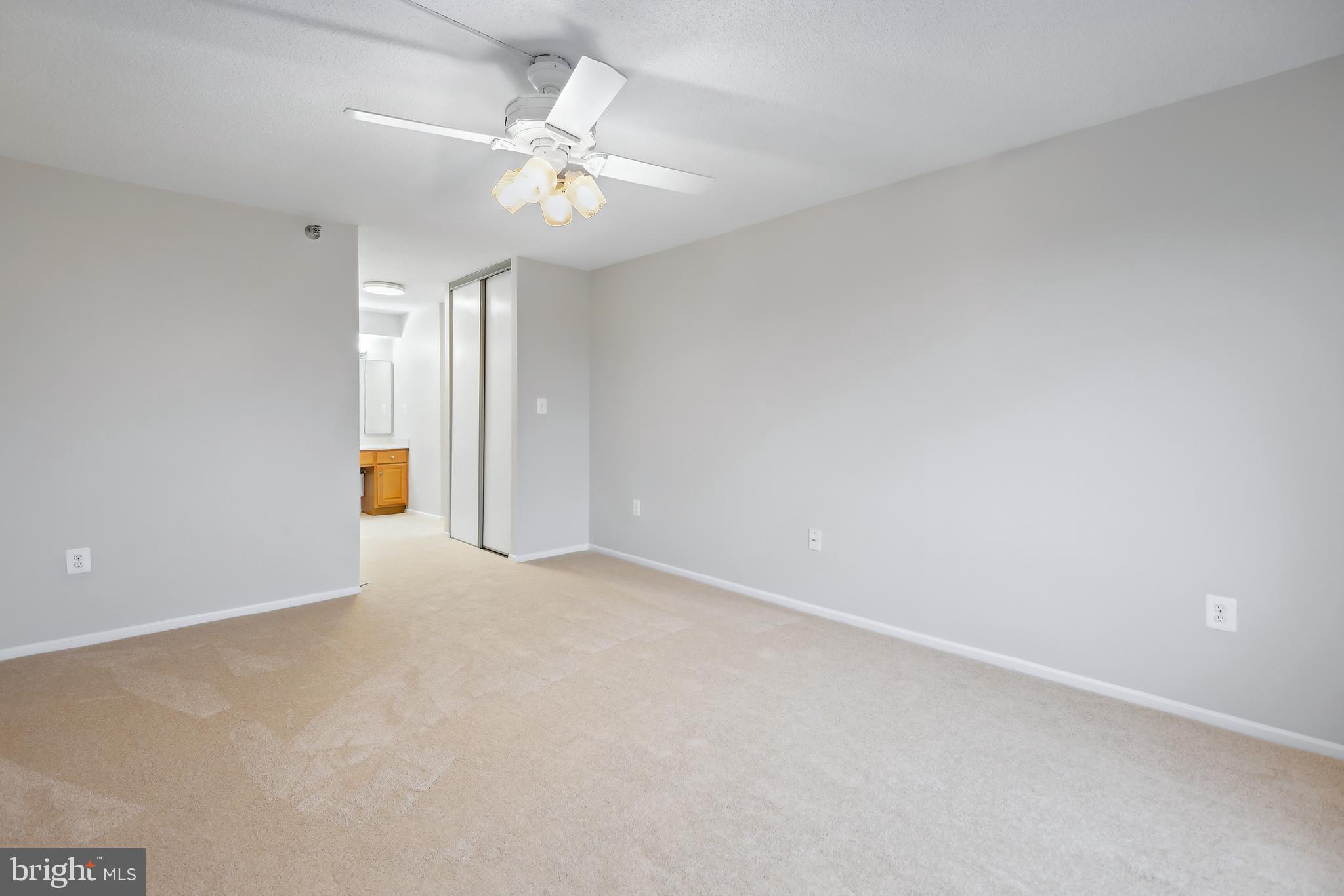 LEISURE WORLD - Residential