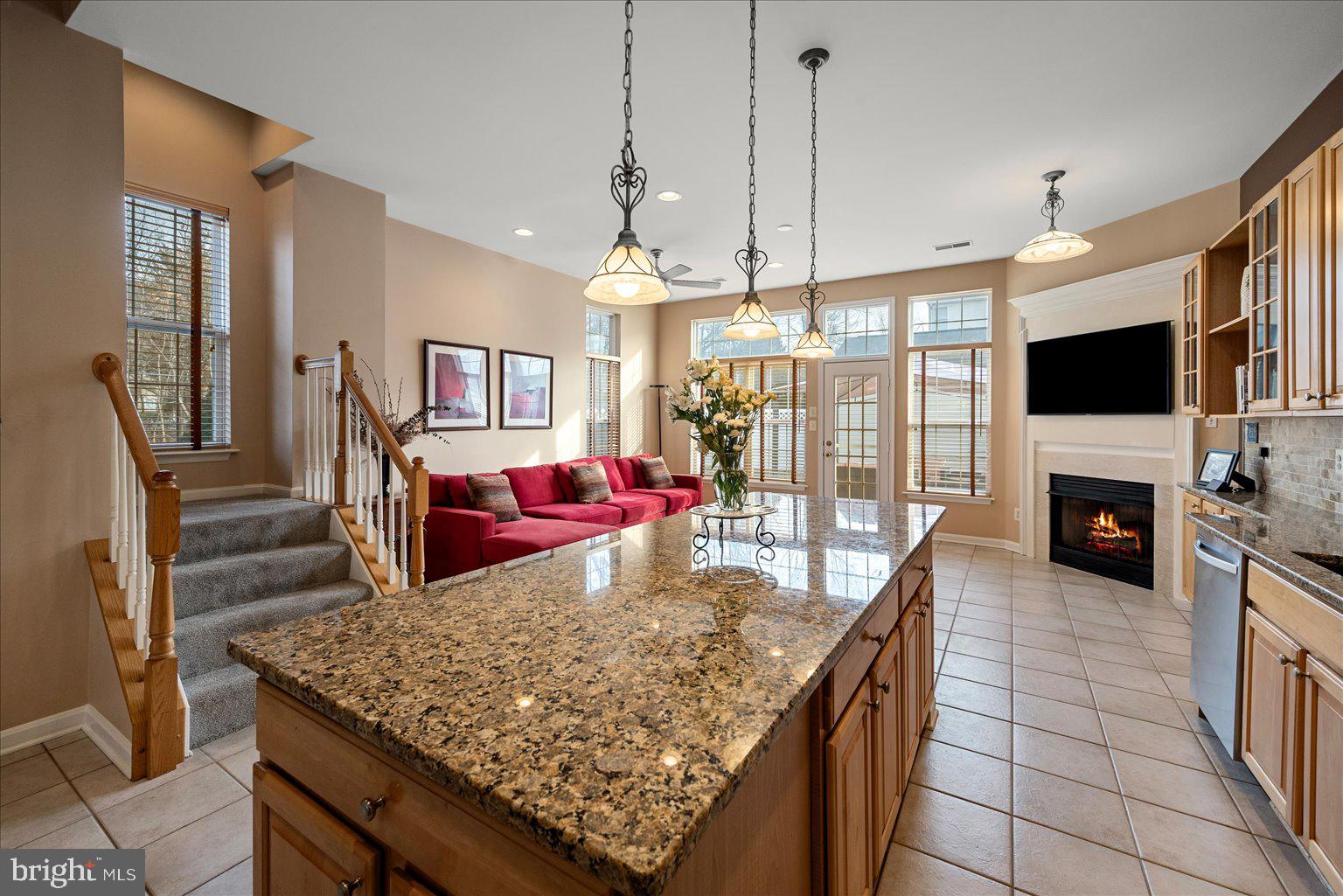 SOUTH RIDING - Residential