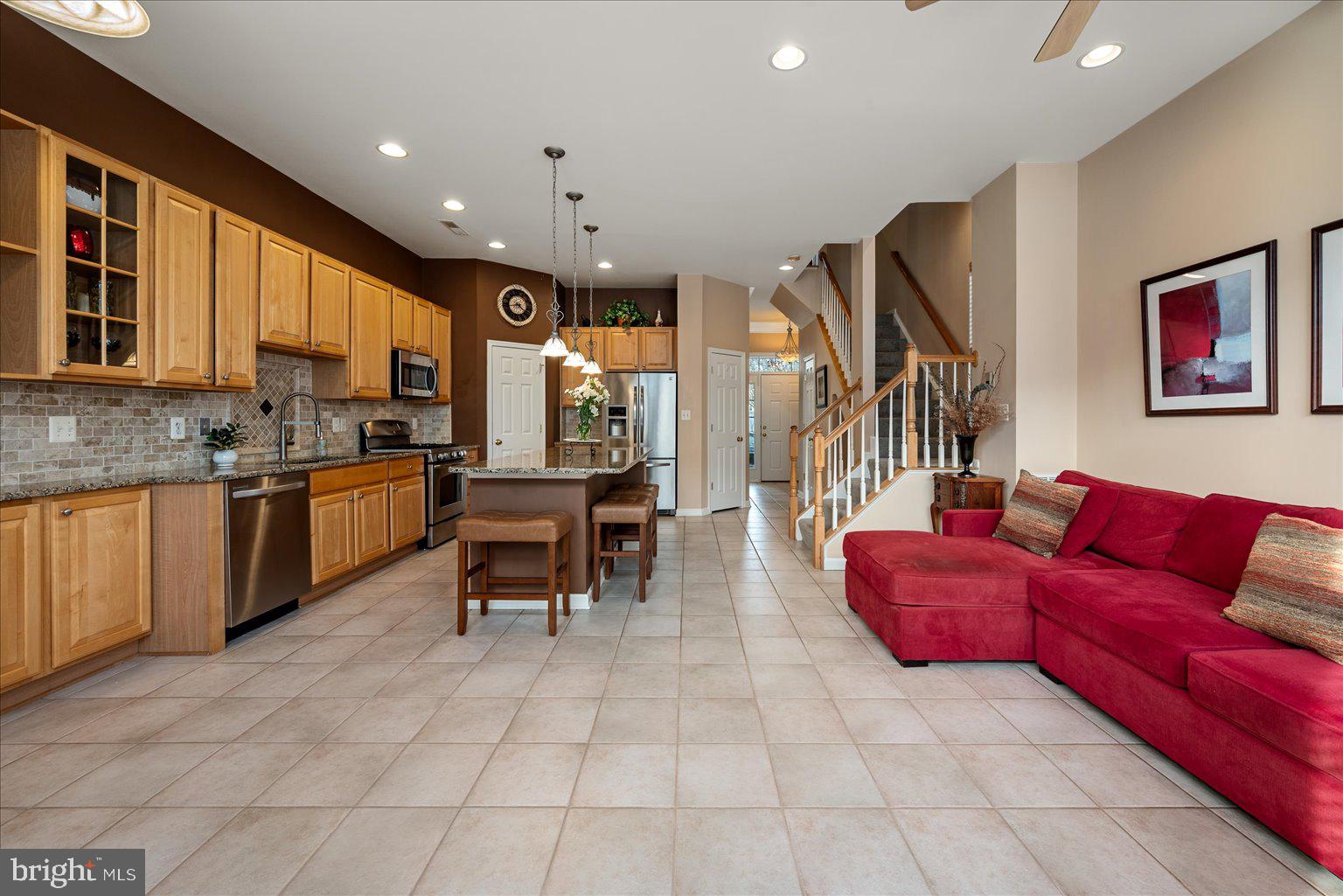 SOUTH RIDING - Residential