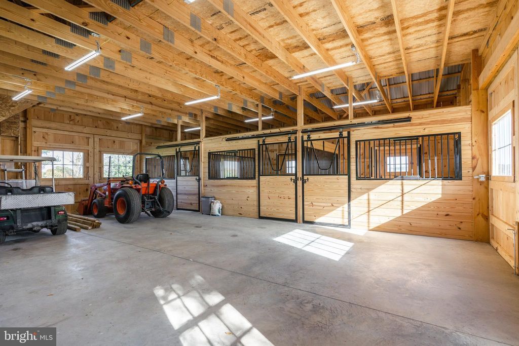 Photo of 3020 MEADOW VIEW RD, MANHEIM, PA 17545 (MLS # PALA2036658)