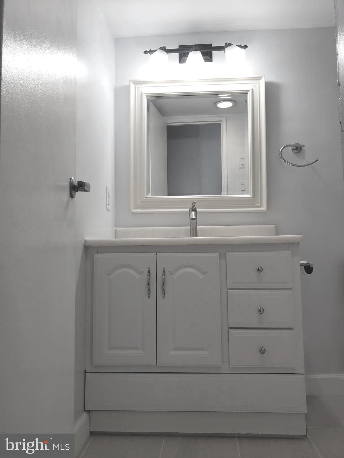 THE CARLTON - Residential Lease