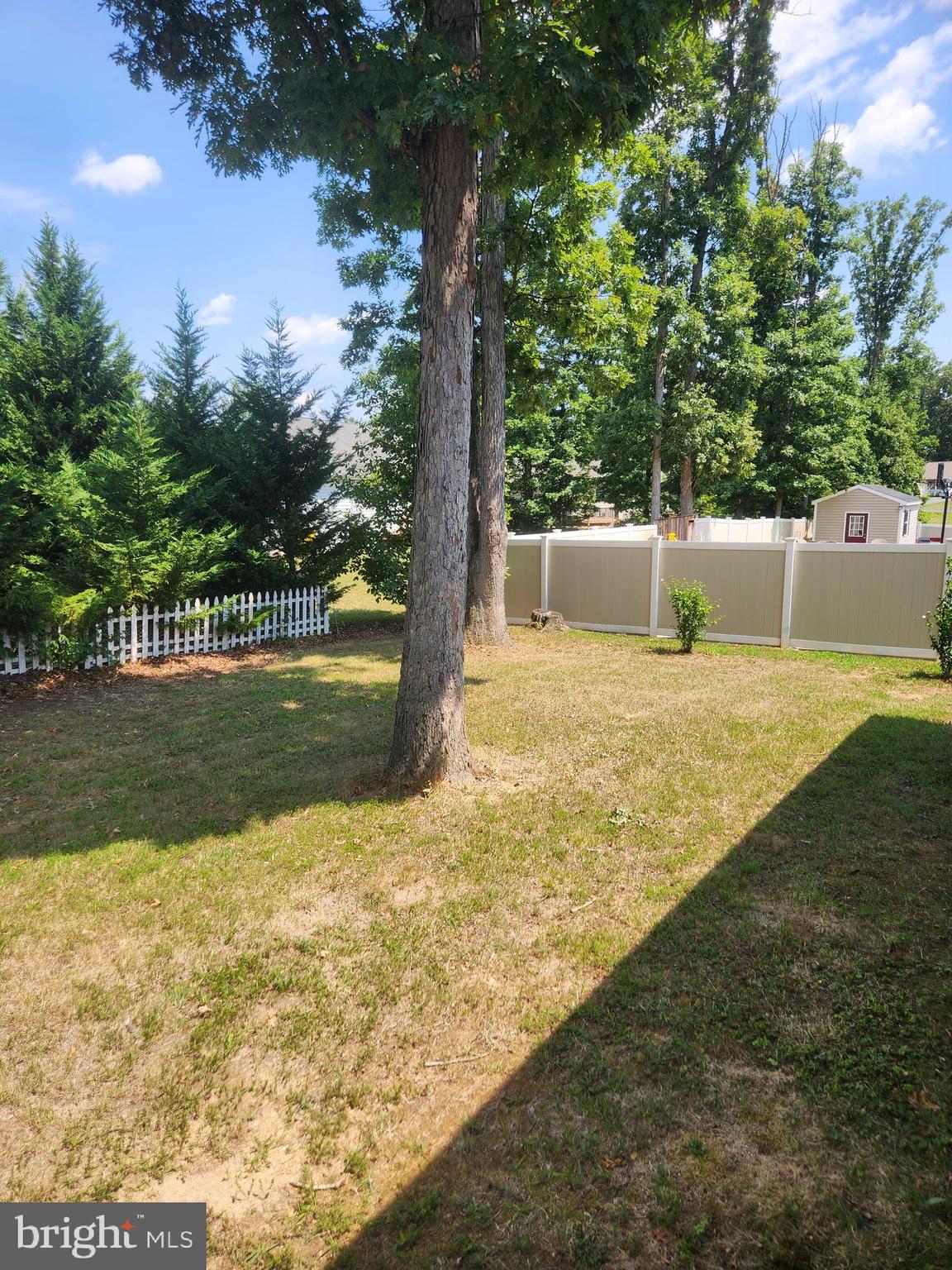 MIDDLE CREEK MANOR - Residential Lease