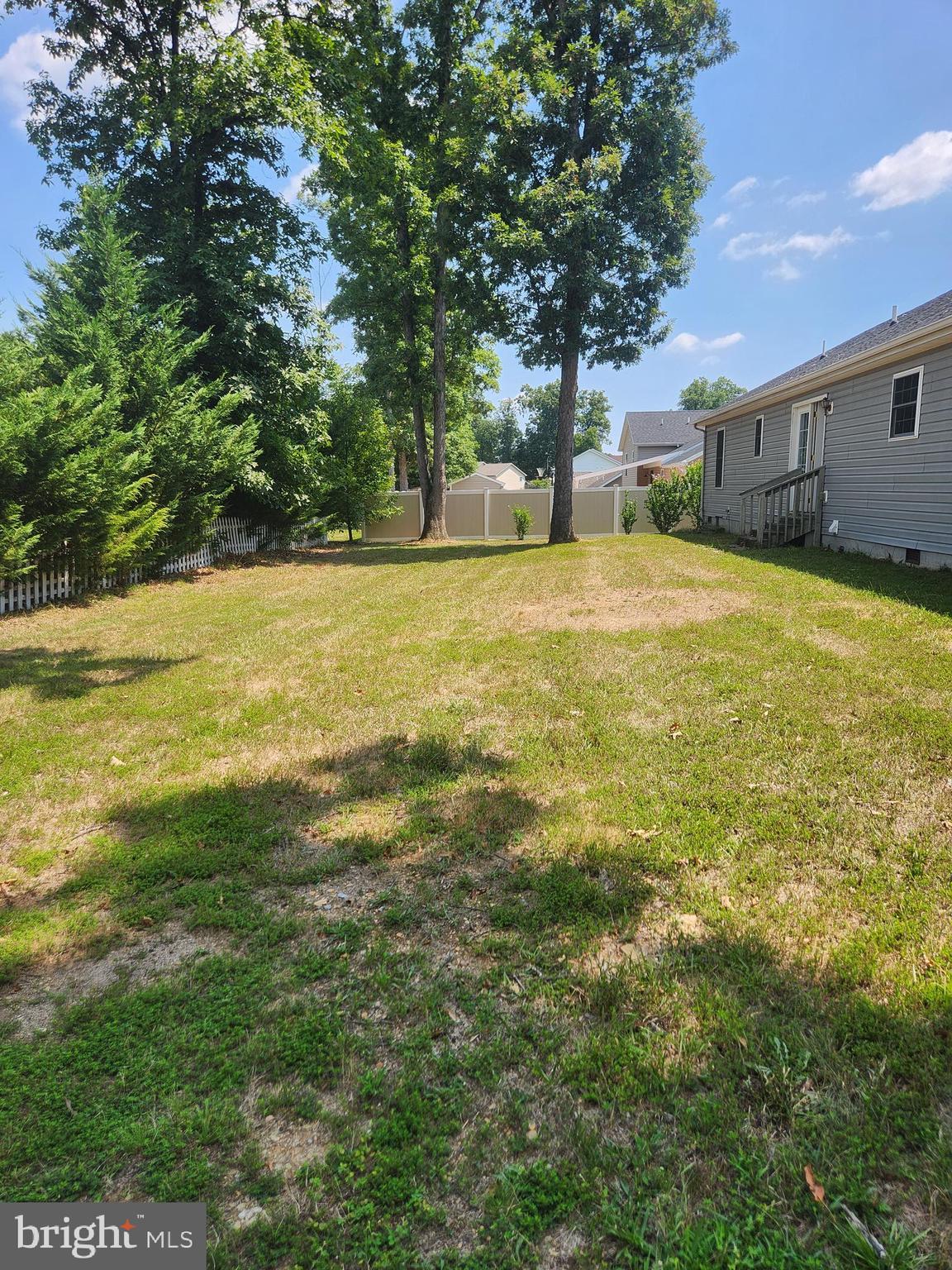 MIDDLE CREEK MANOR - Residential Lease