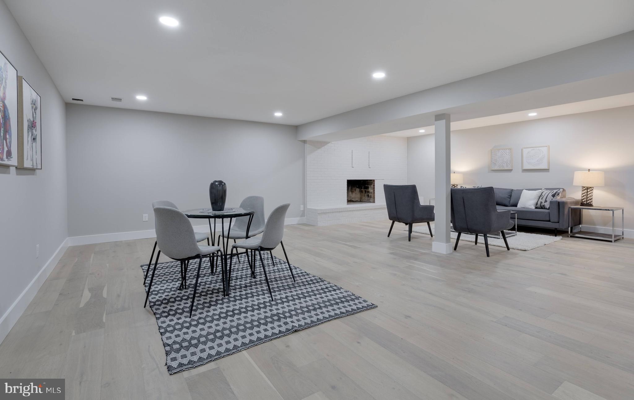 GALLOWS ESTATES - Residential