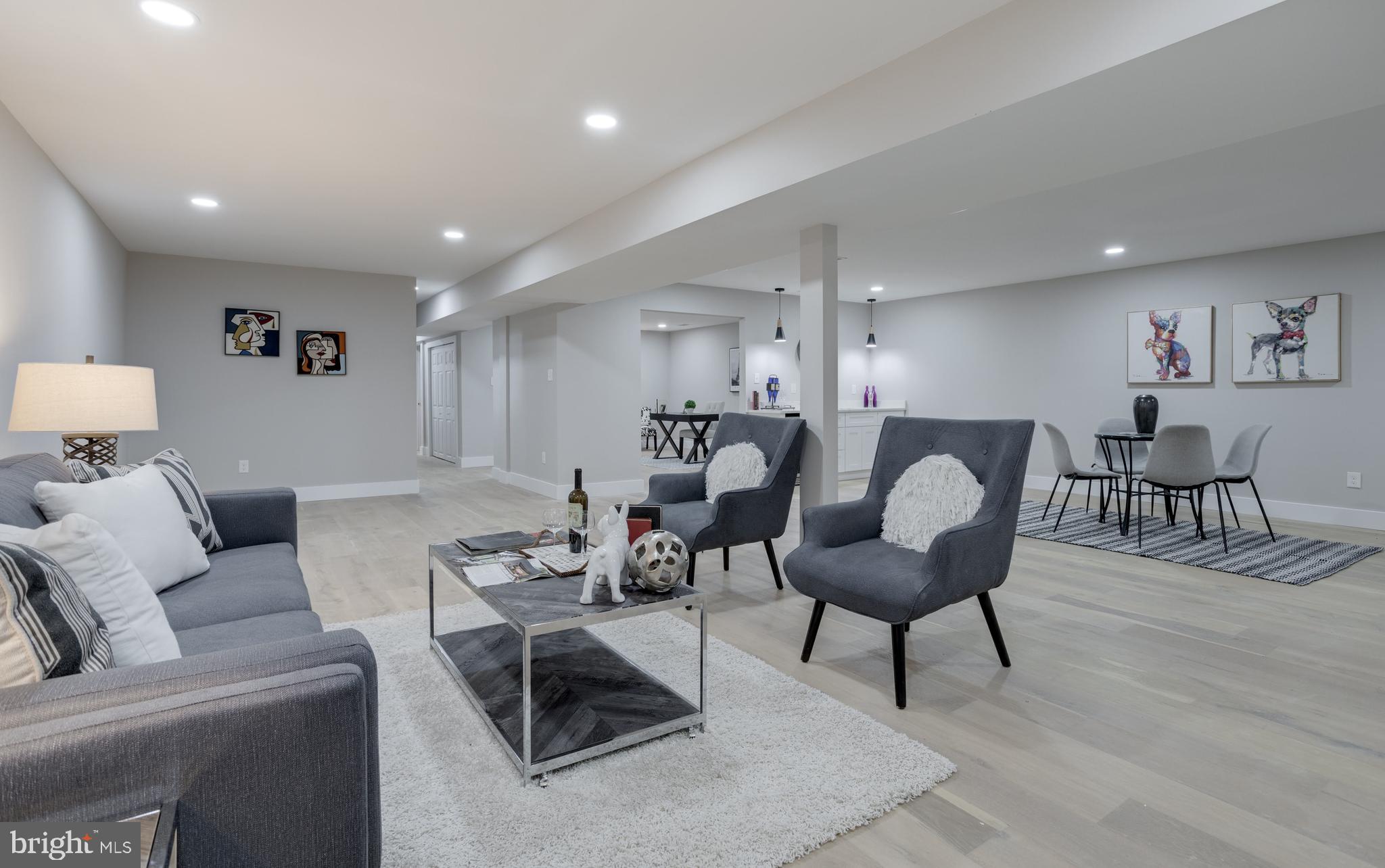 GALLOWS ESTATES - Residential