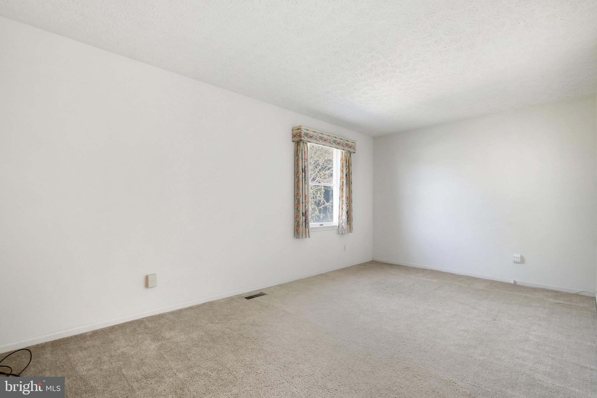 BRIERHILL ESTATES - Residential