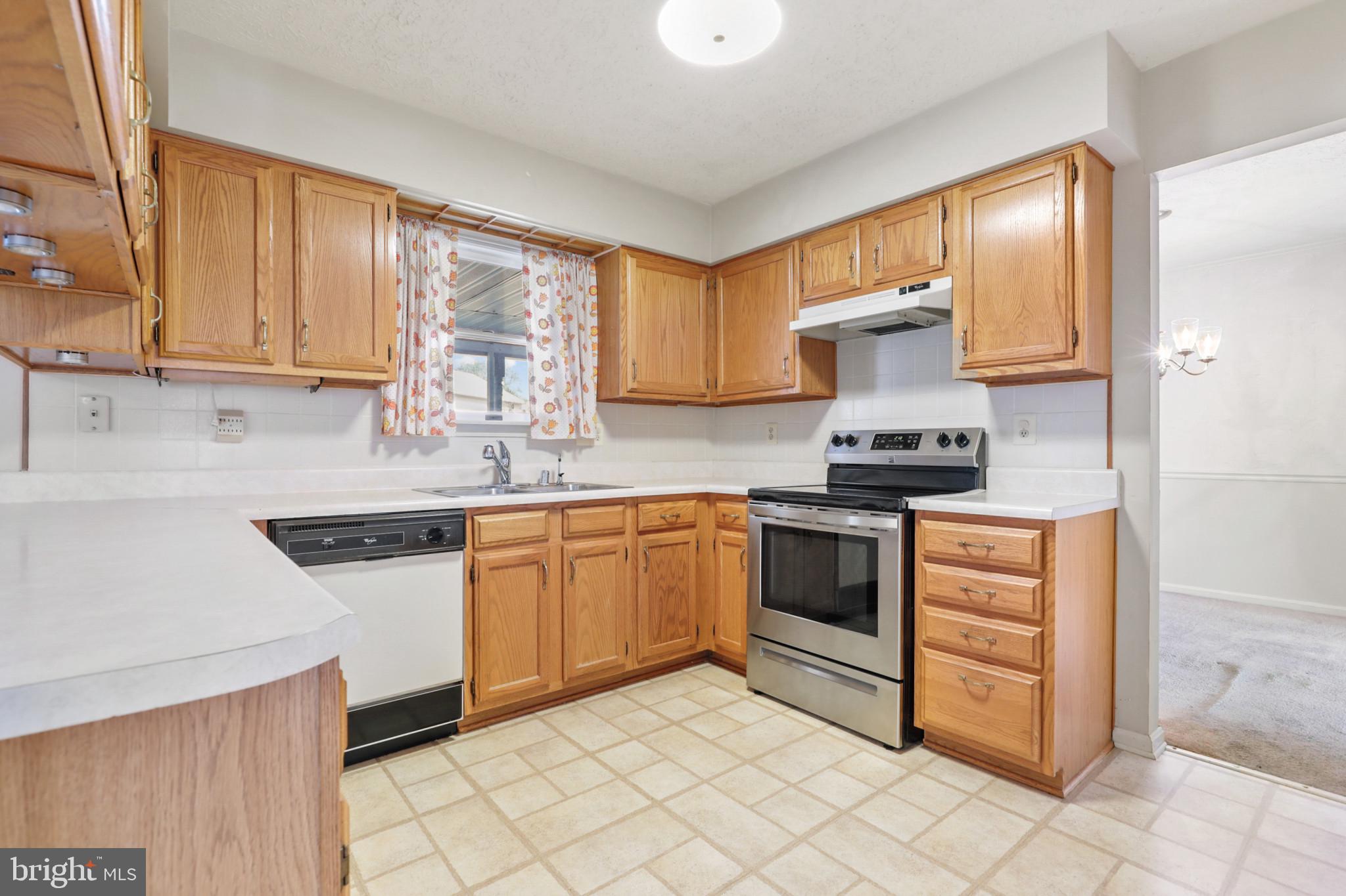 BRIERHILL ESTATES - Residential