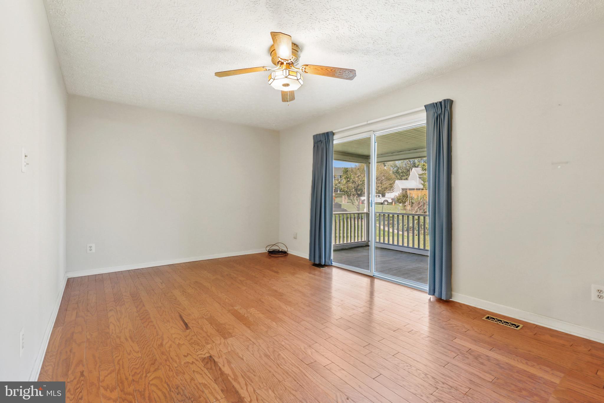 BRIERHILL ESTATES - Residential