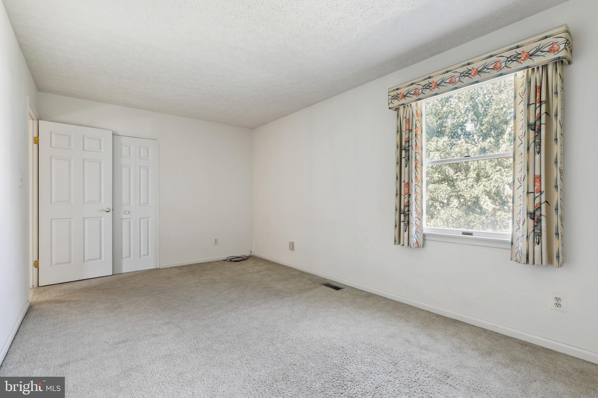 BRIERHILL ESTATES - Residential