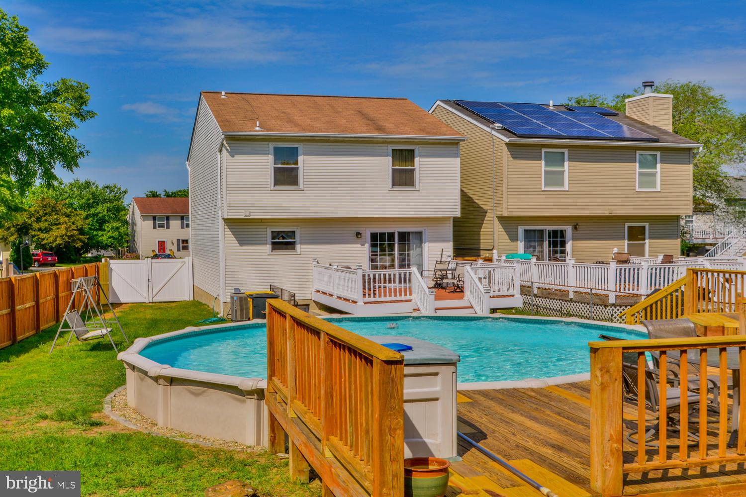 CAMBRIDGE CROSSING - Residential