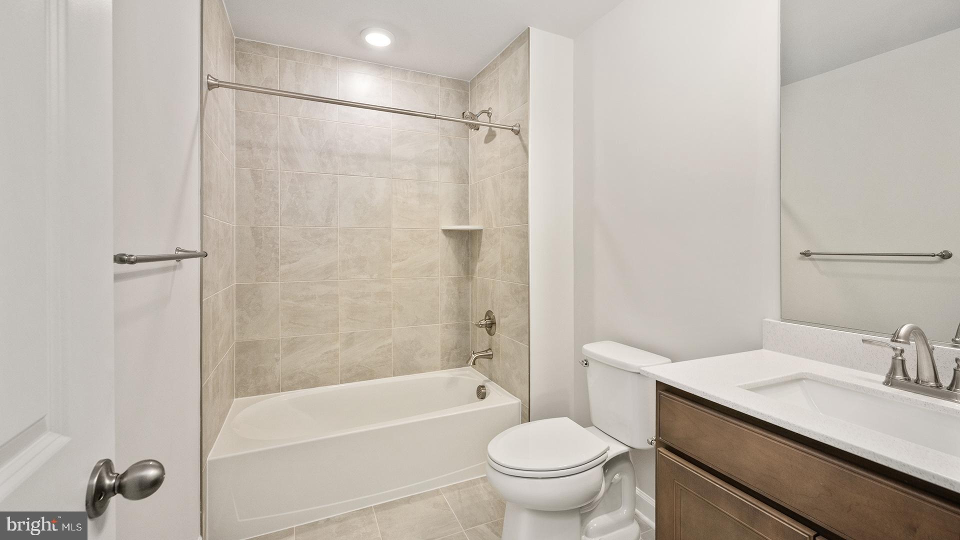 HUNTING RUN LANDING - Residential