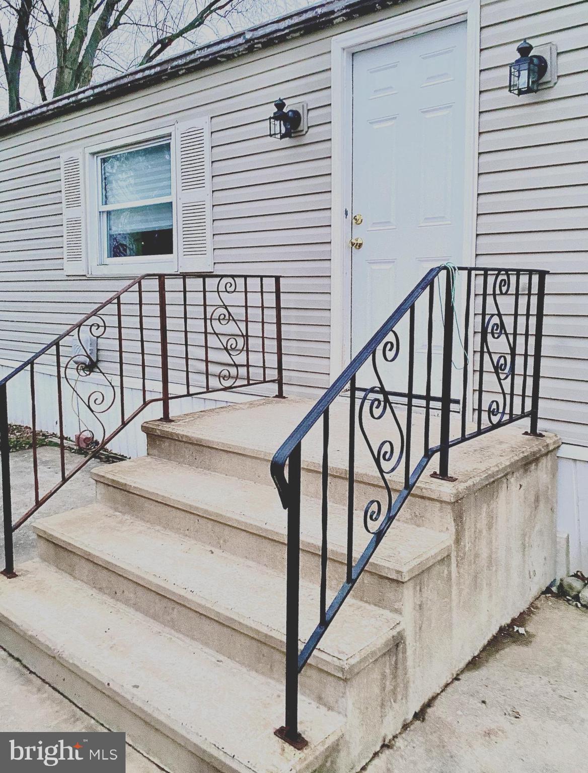 PENNWOOD CROSSING - Residential