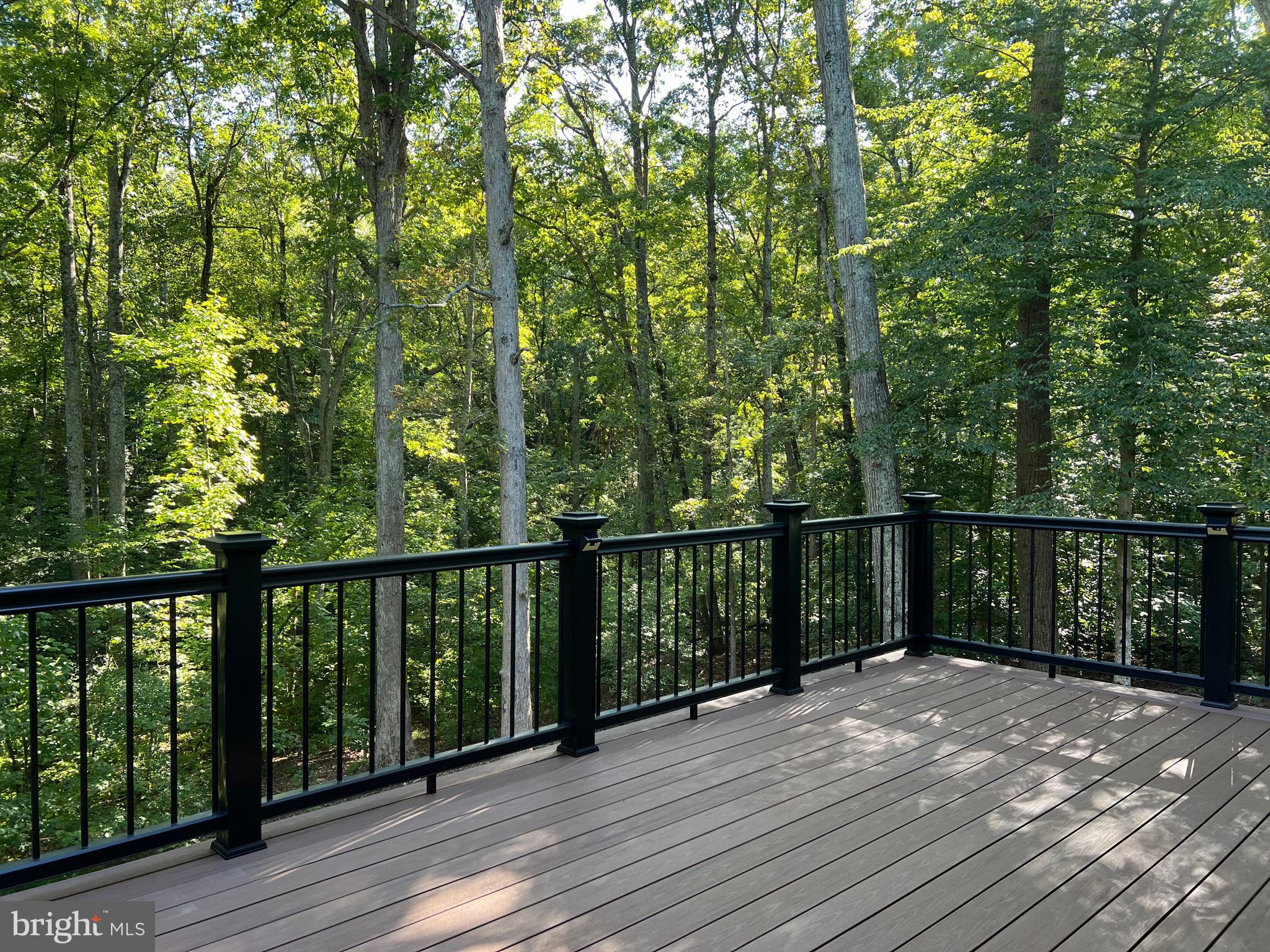 RIDGE POINTE - Residential