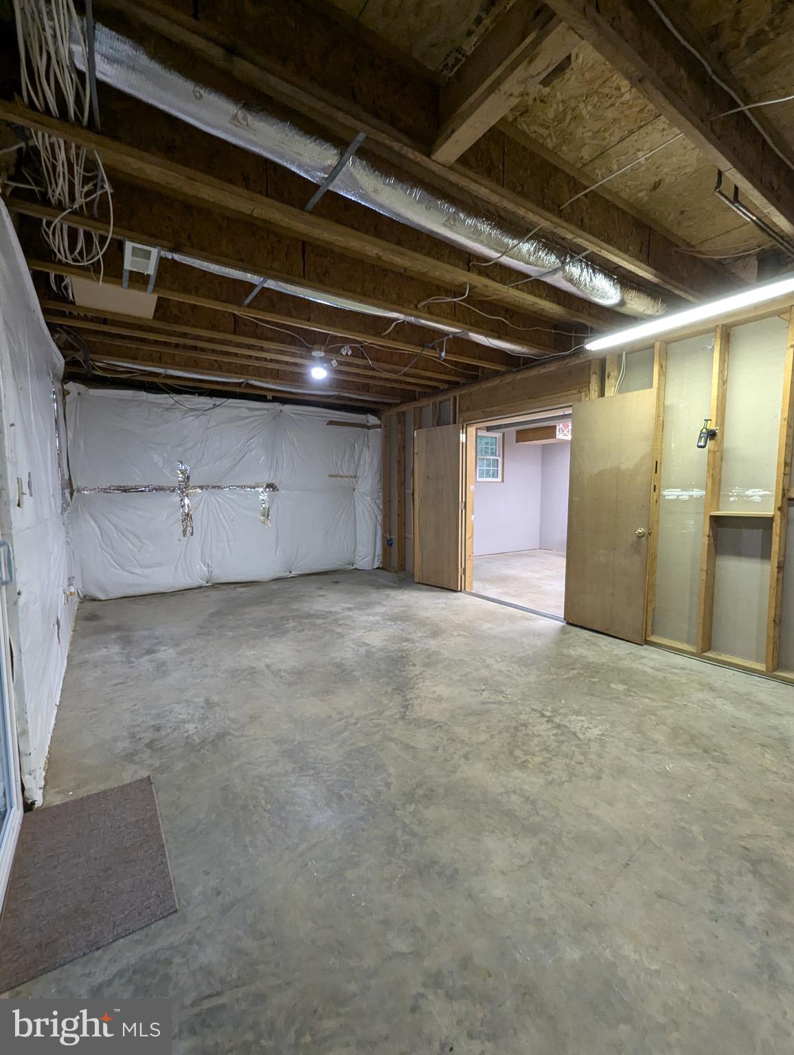 RIDGE POINTE - Residential