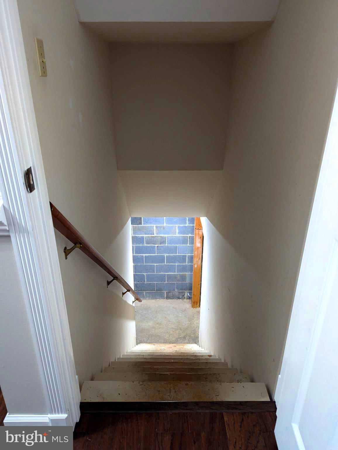 RIDGE POINTE - Residential