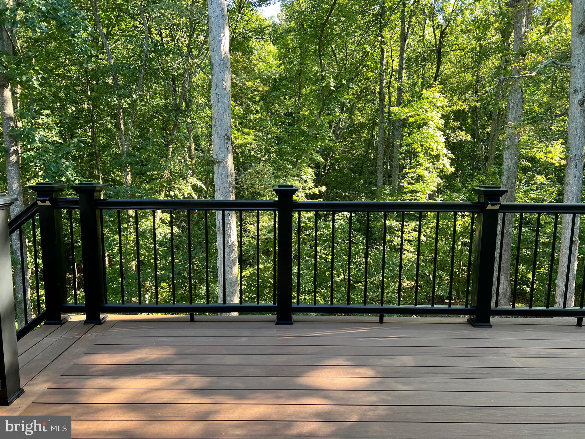 RIDGE POINTE - Residential