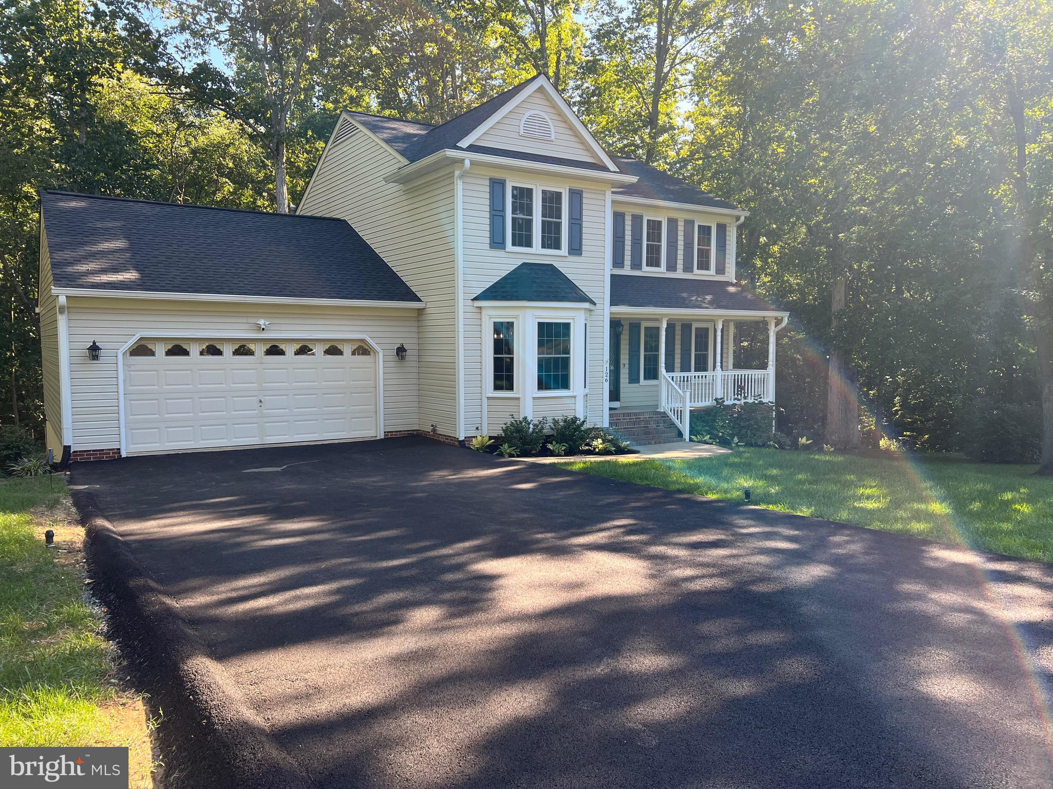 RIDGE POINTE - Residential