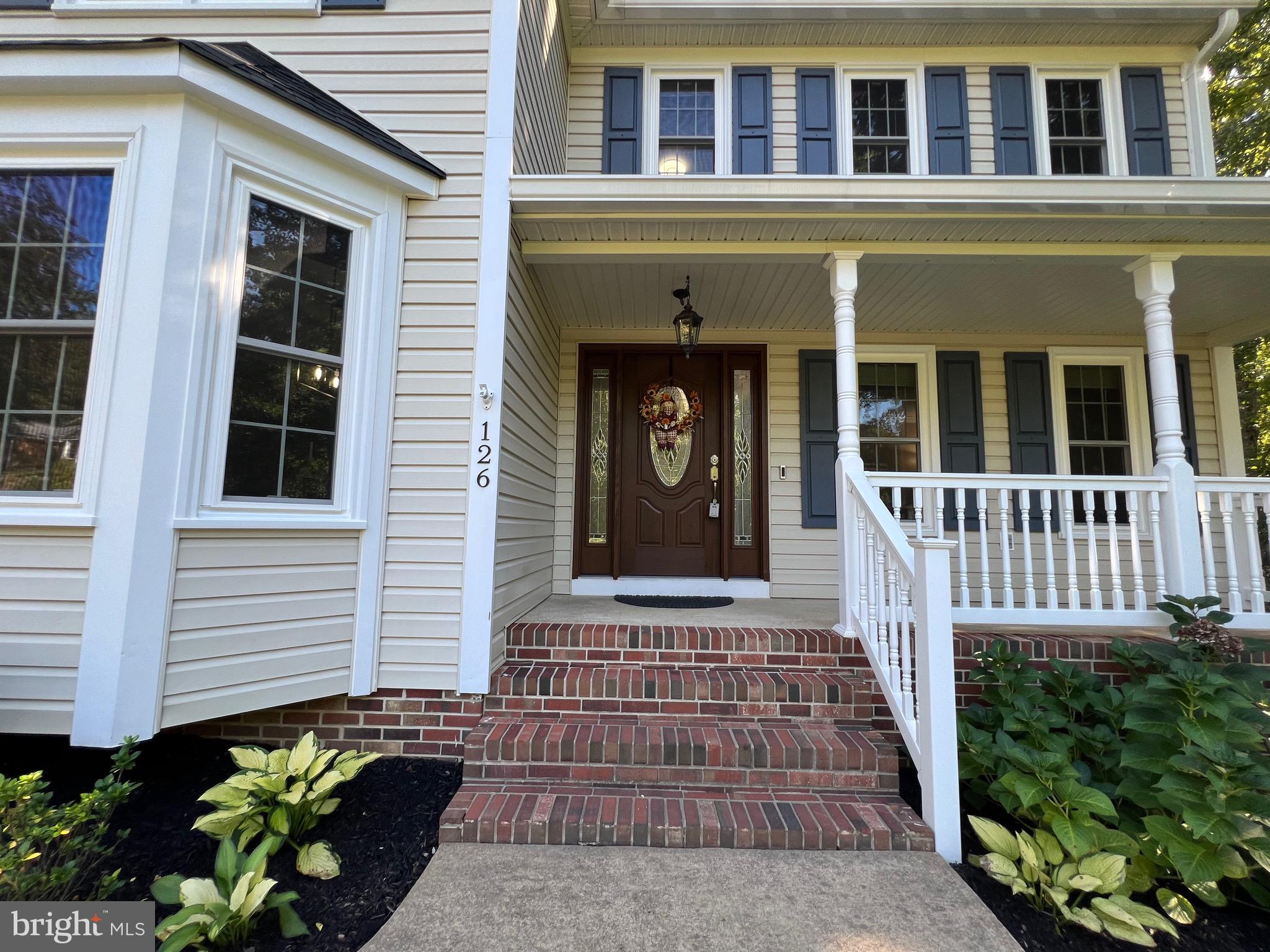 RIDGE POINTE - Residential