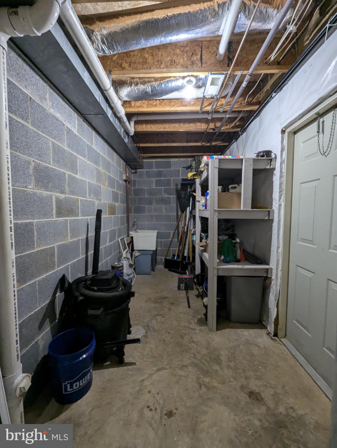 RIDGE POINTE - Residential