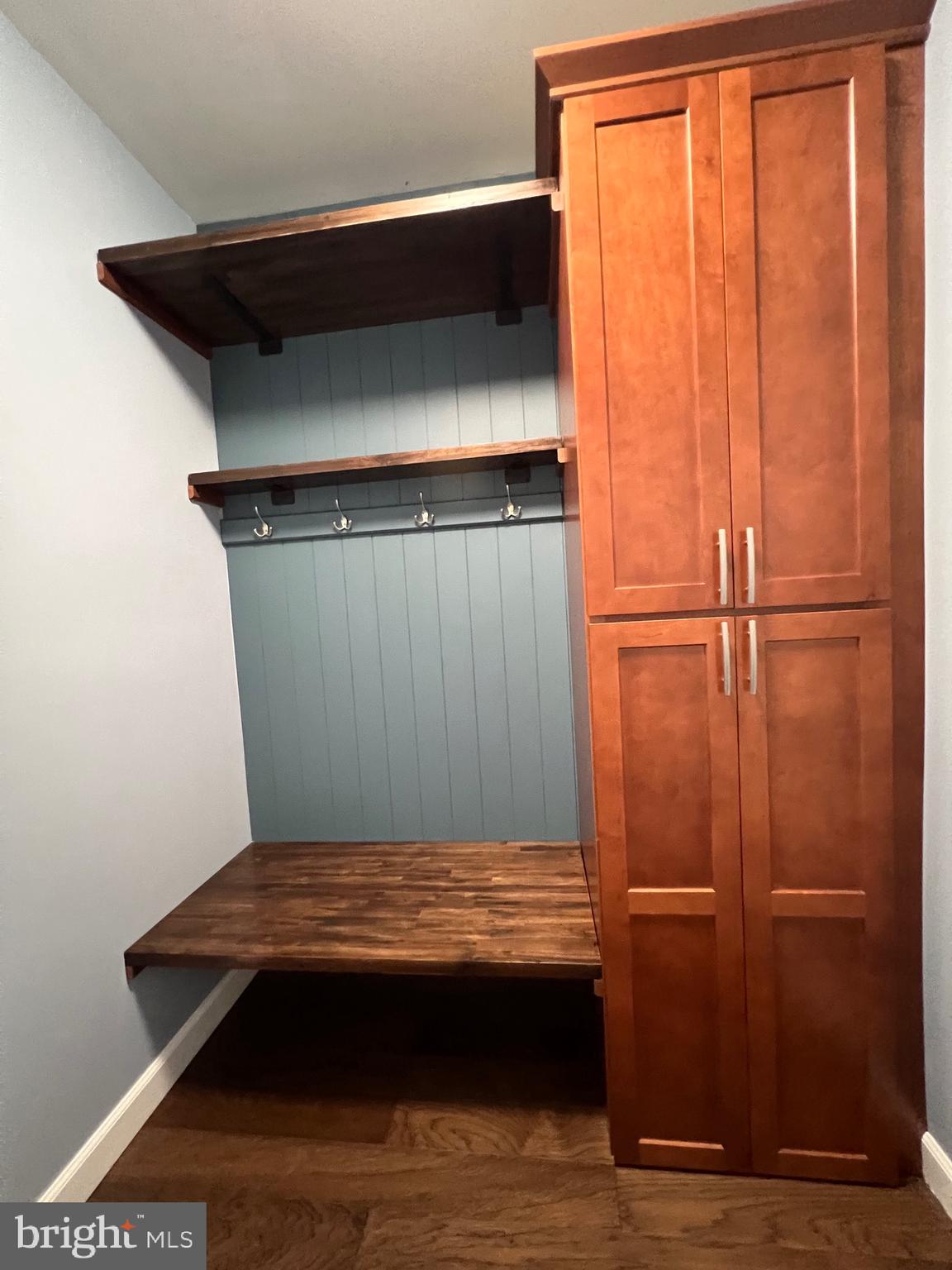 RIDGE POINTE - Residential