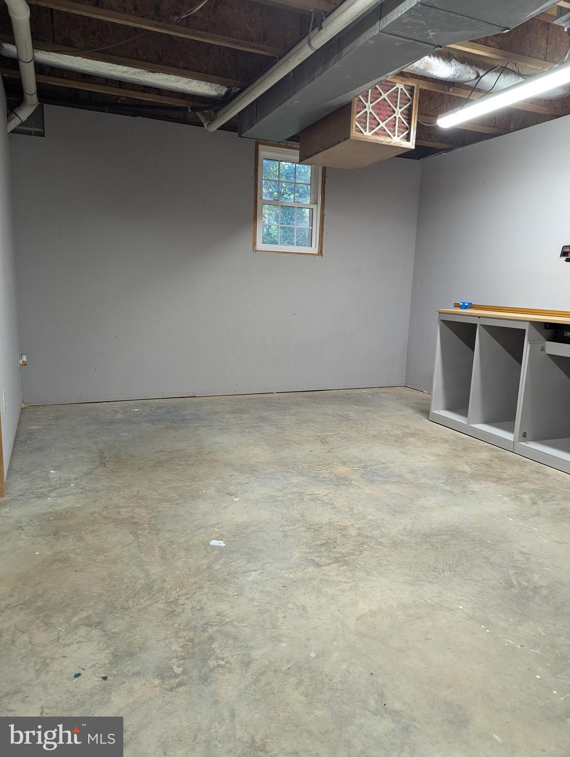 RIDGE POINTE - Residential