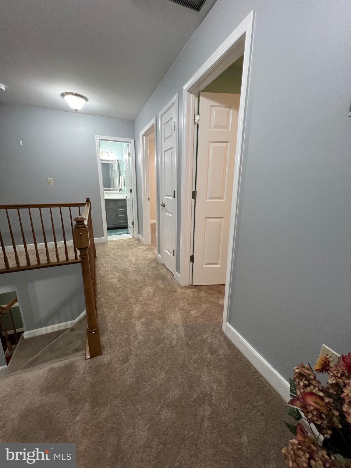 RIDGE POINTE - Residential