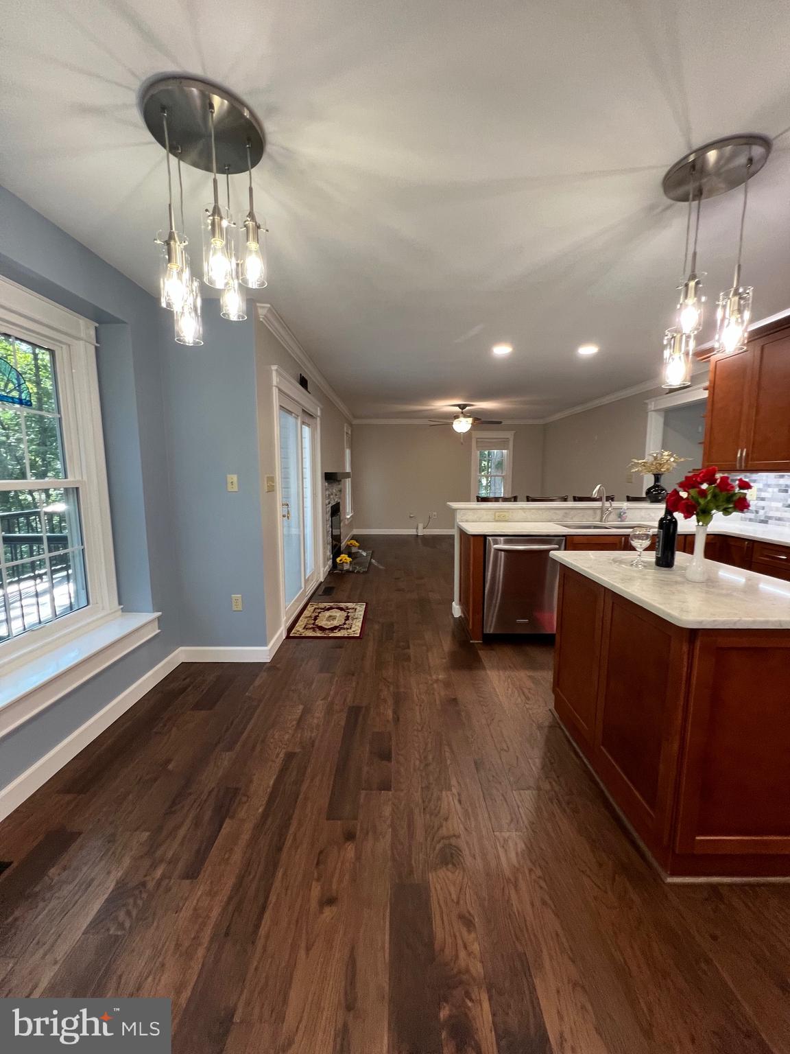 RIDGE POINTE - Residential