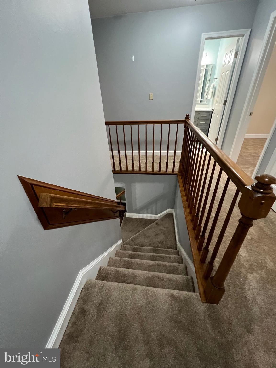 RIDGE POINTE - Residential