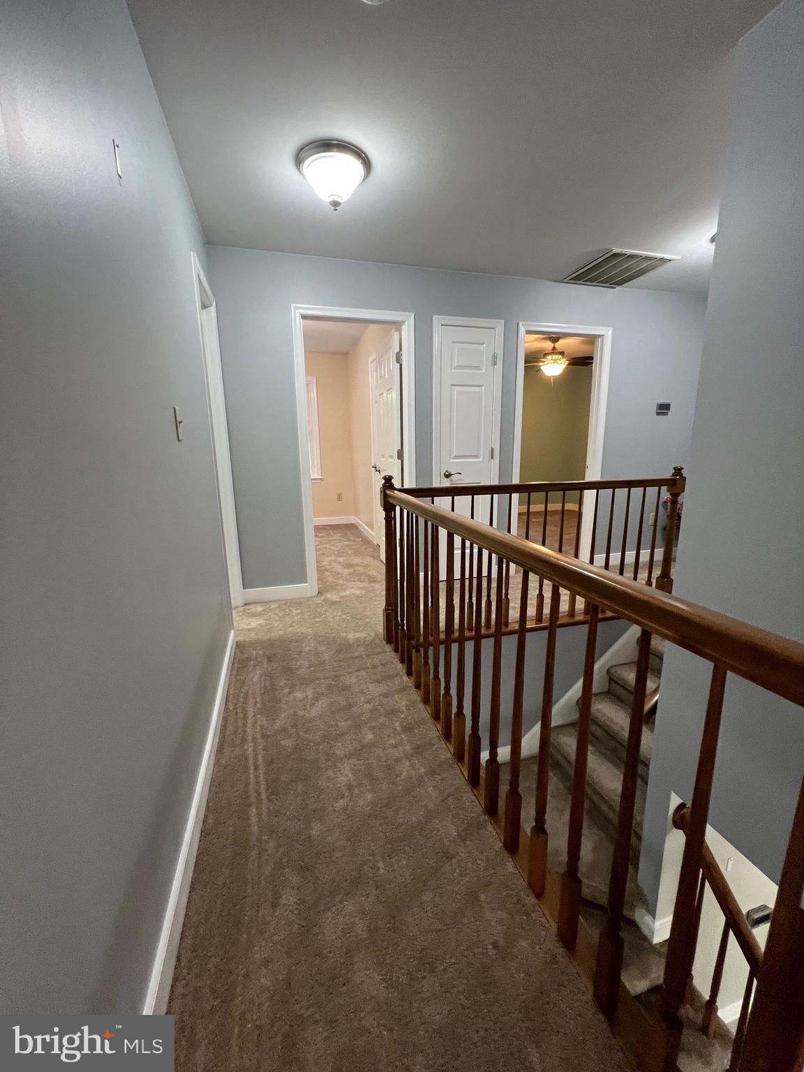 RIDGE POINTE - Residential