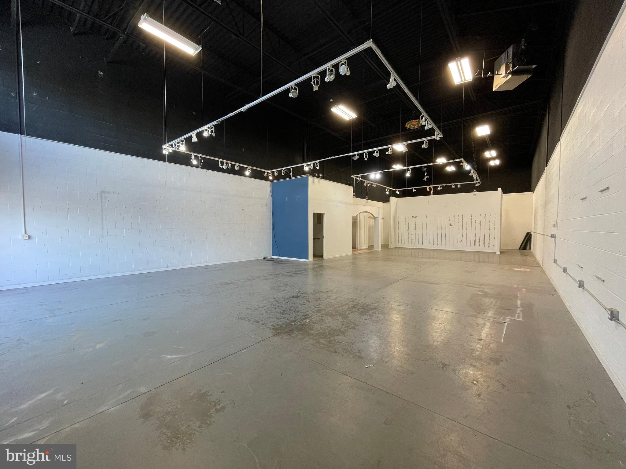 21760 BEAUMEADE CIRCLE 180