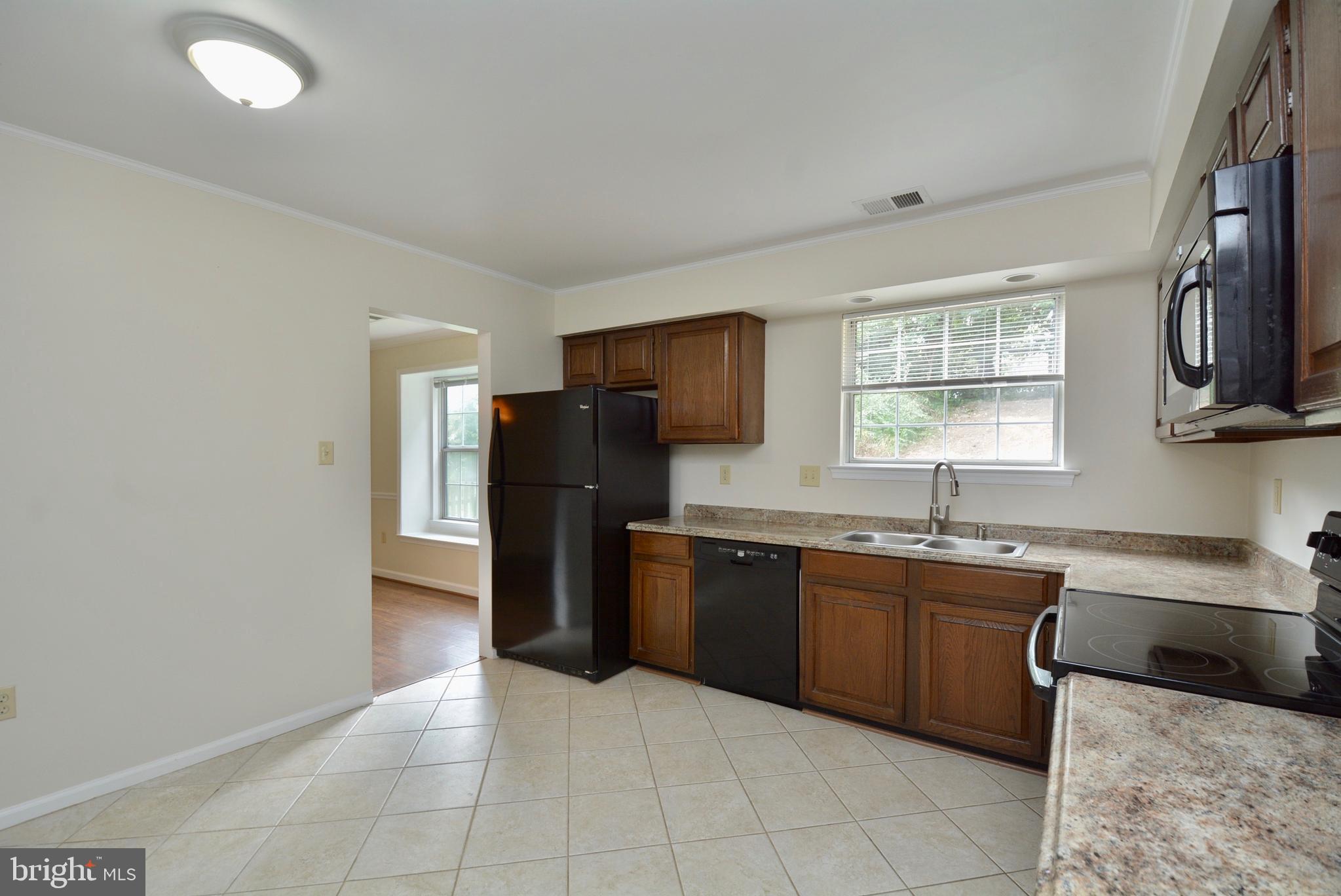 LAKE RIDGE - Residential