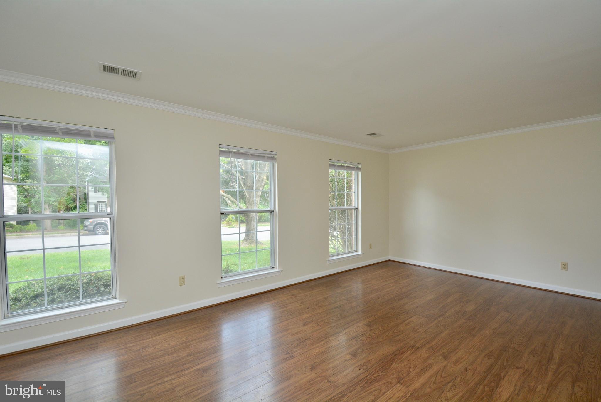 LAKE RIDGE - Residential