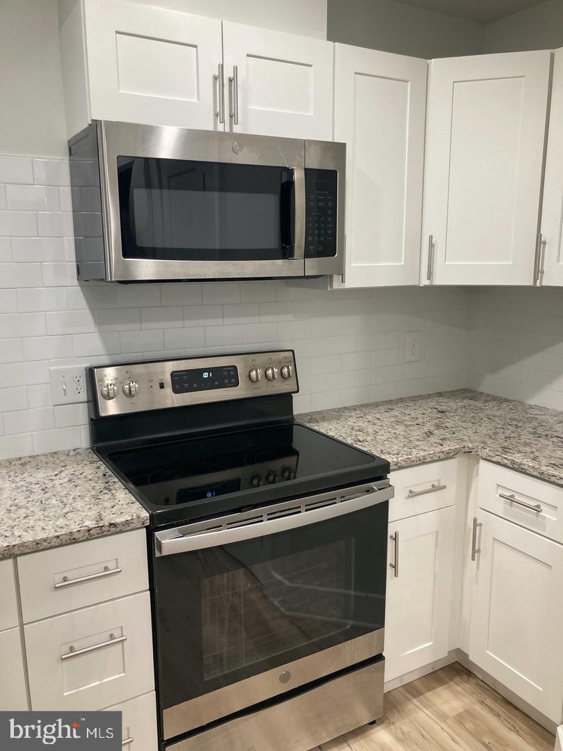 KENSINGTON - Residential Lease