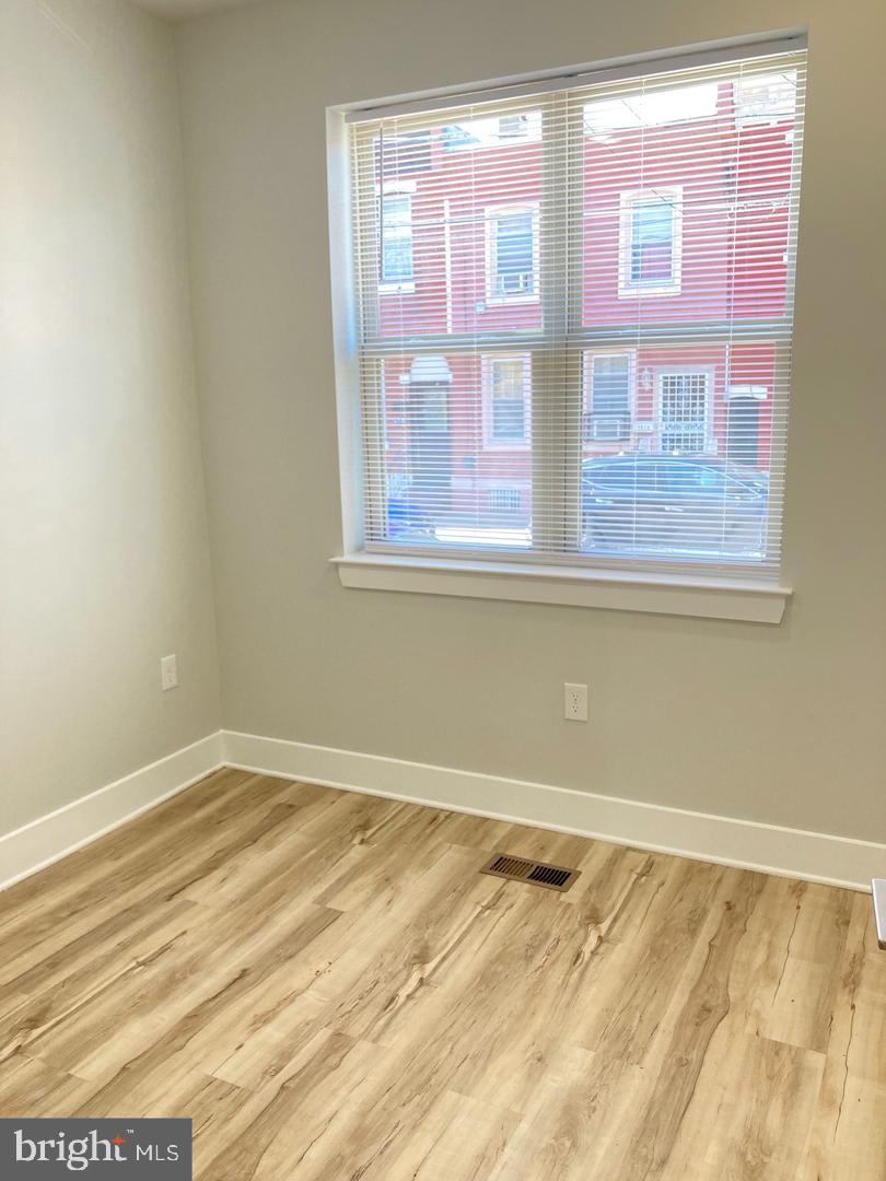 KENSINGTON - Residential Lease