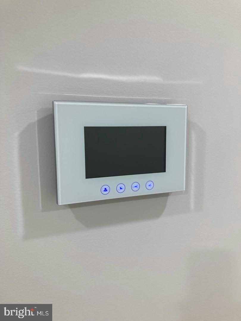 KENSINGTON - Residential Lease