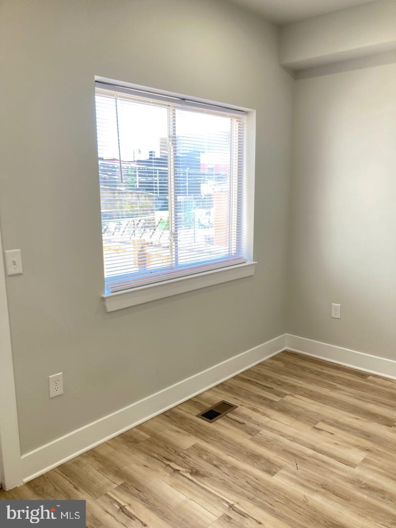 KENSINGTON - Residential Lease