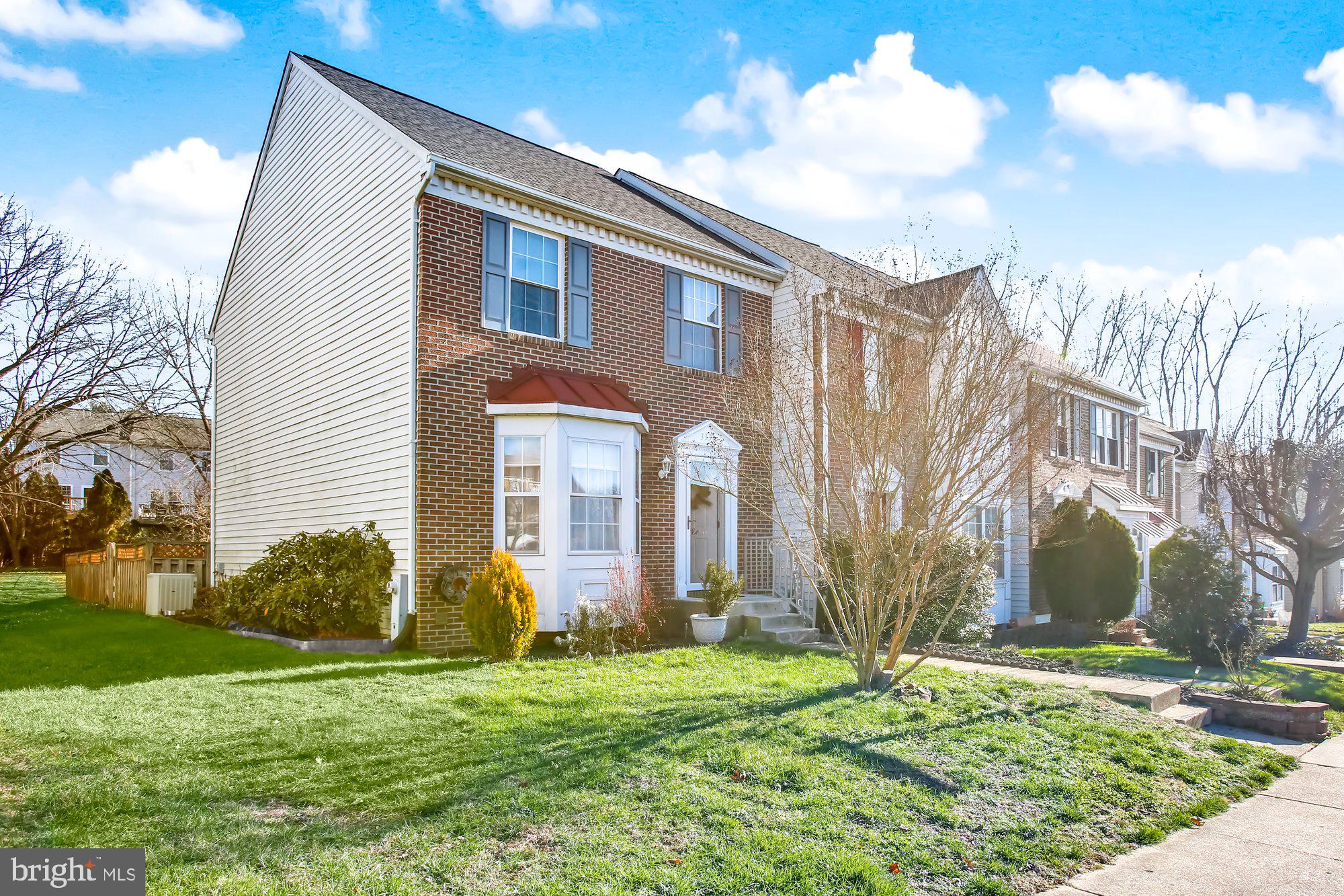 CONSTANT FRIENDSHIP - Residential