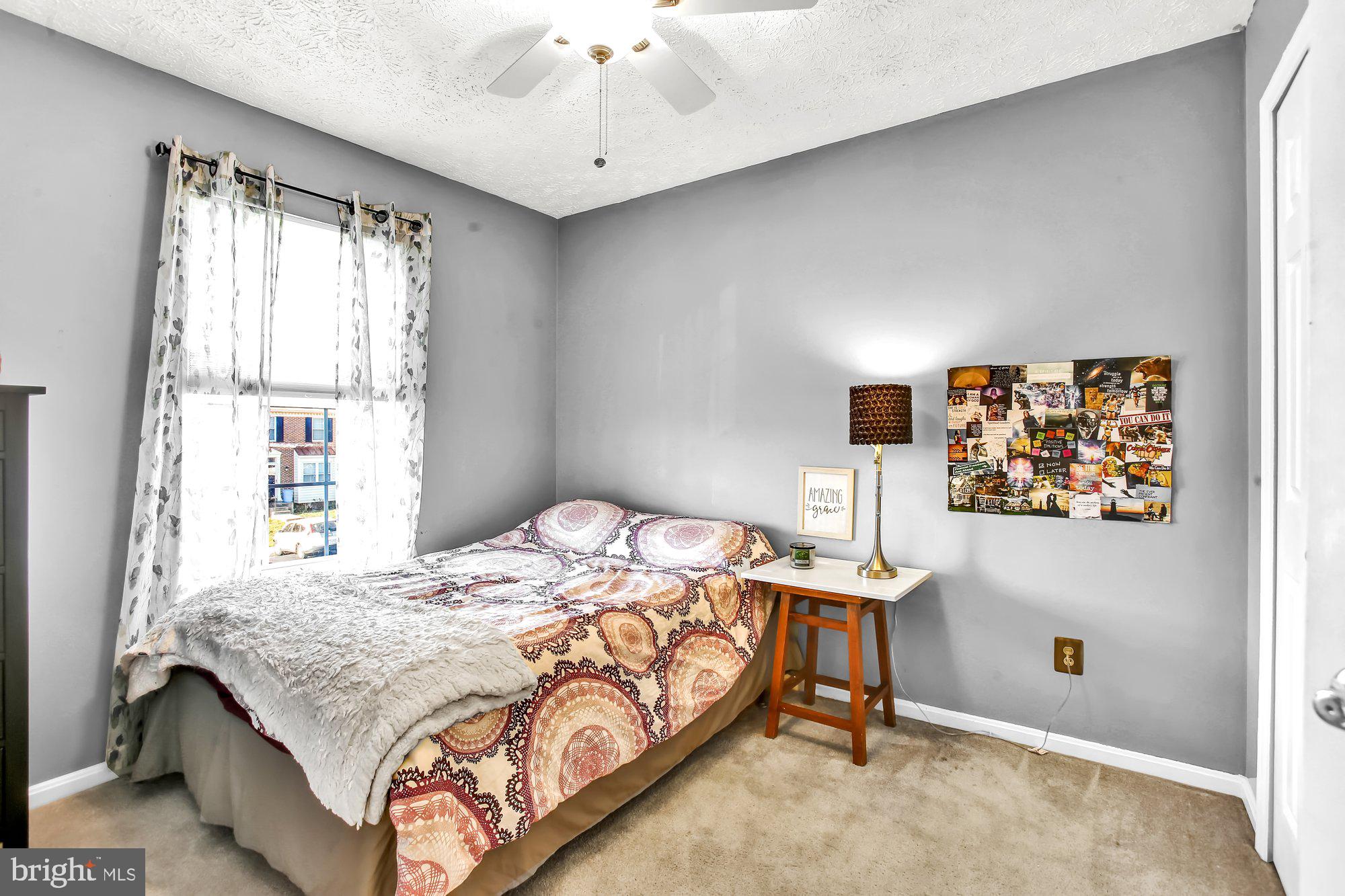 CONSTANT FRIENDSHIP - Residential