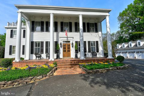 3634 CHAIN BRIDGE ROAD FAIRFAX VA 22030