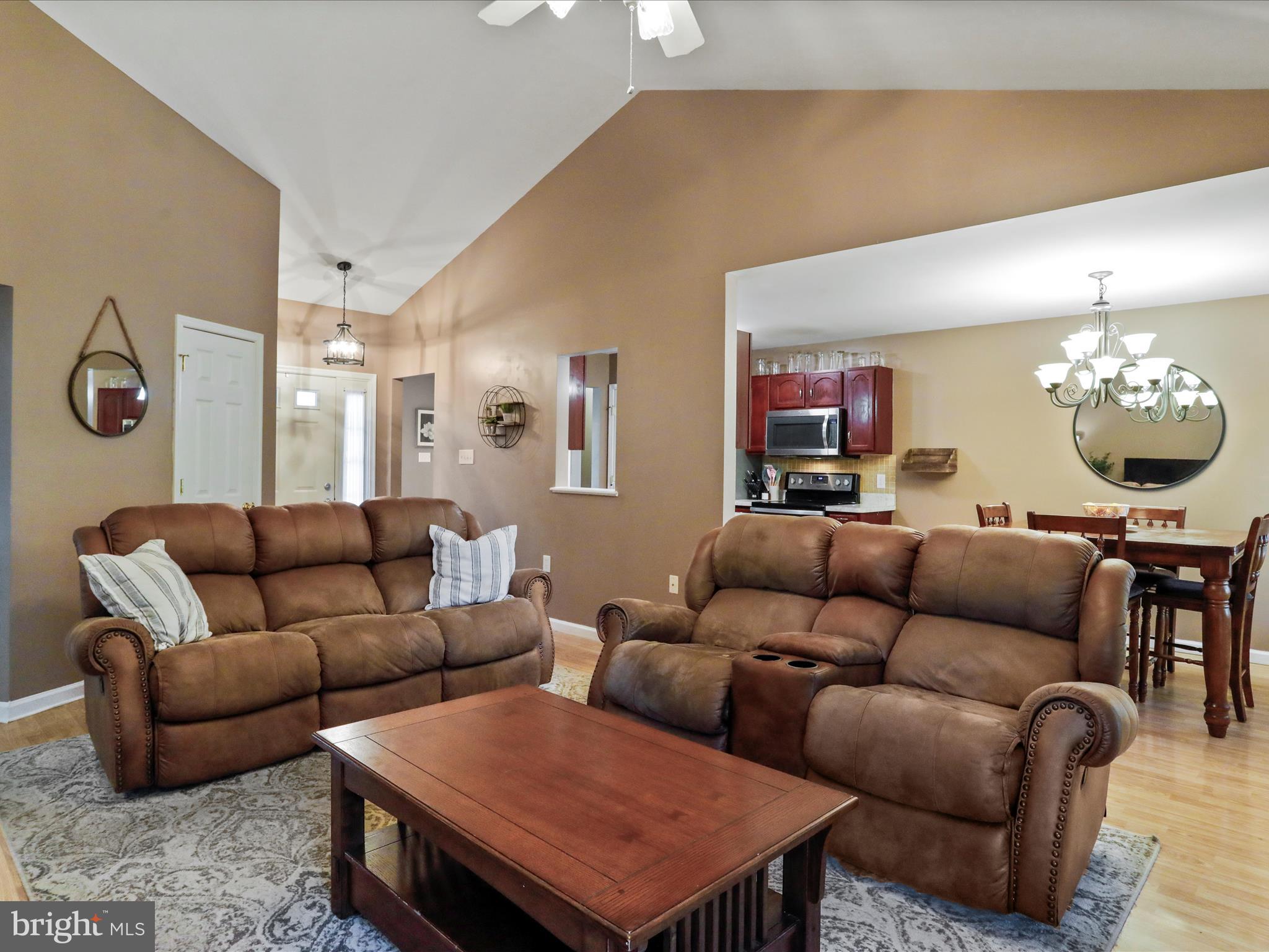 BRIAR RUN - Residential